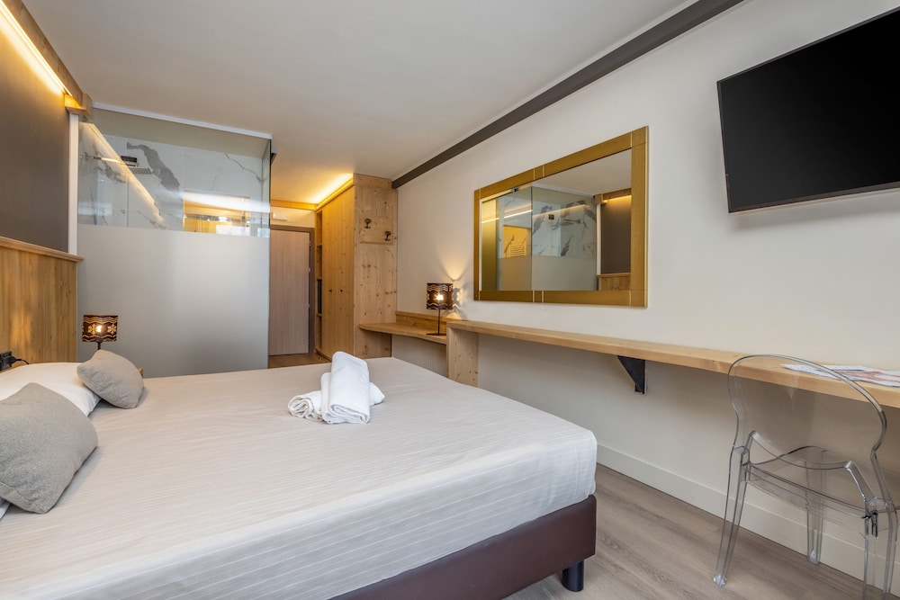 غرفة بسرير مزدوج، Hotel Piandineve 2/5