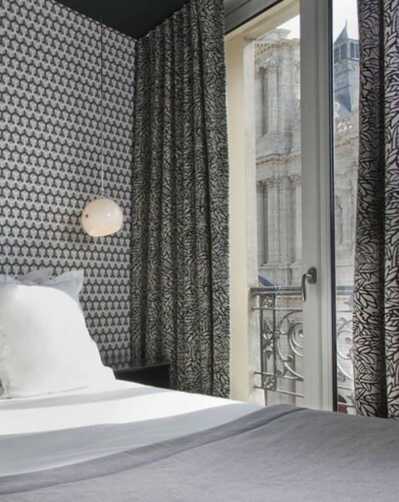 HOTEL EMILE 31/49
