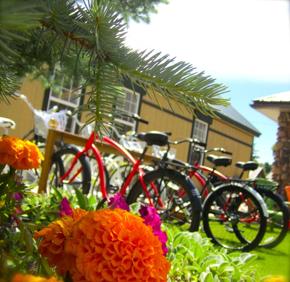 Compass Rose Lodge 19/25
