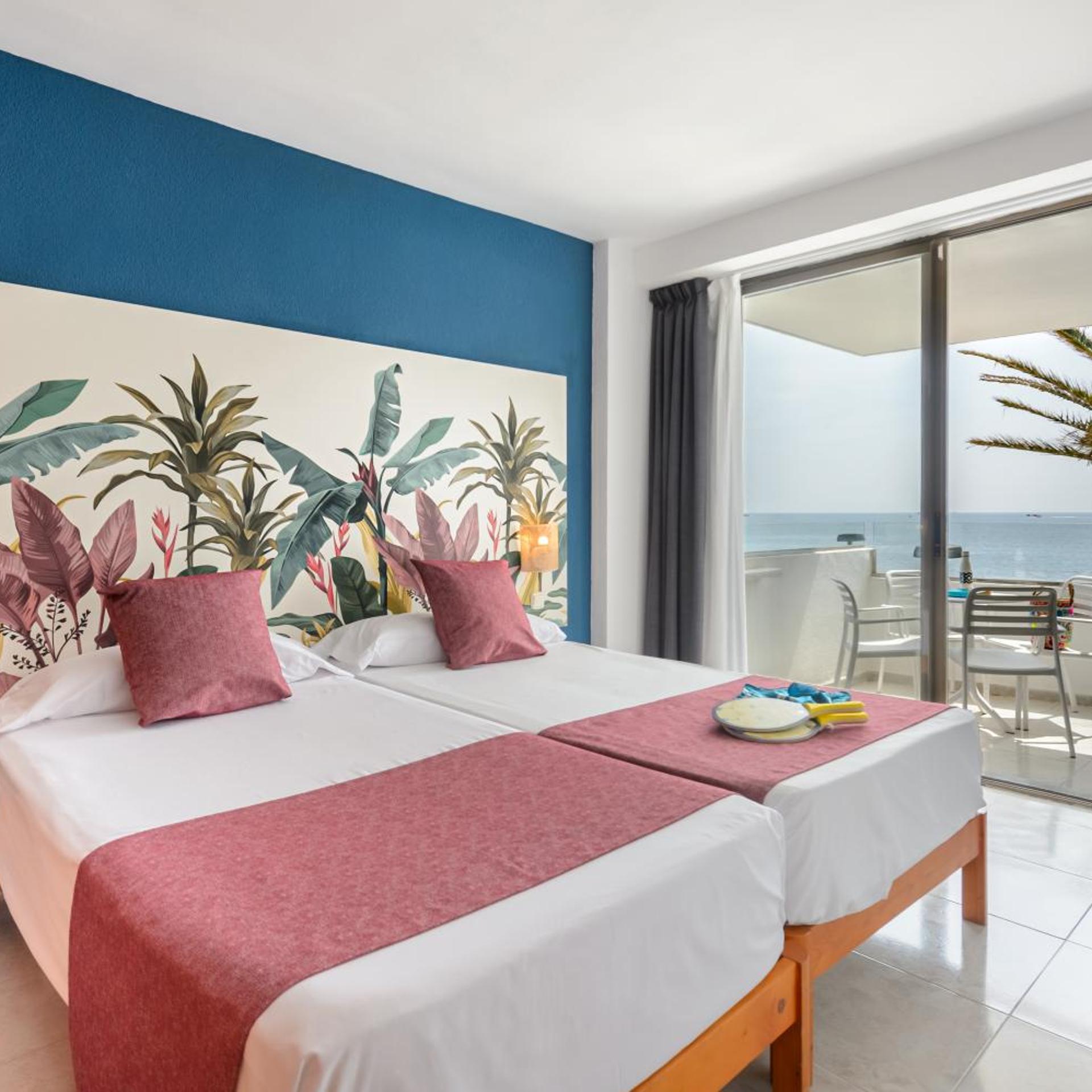 2 Bedrooms, Apartment, Sea View