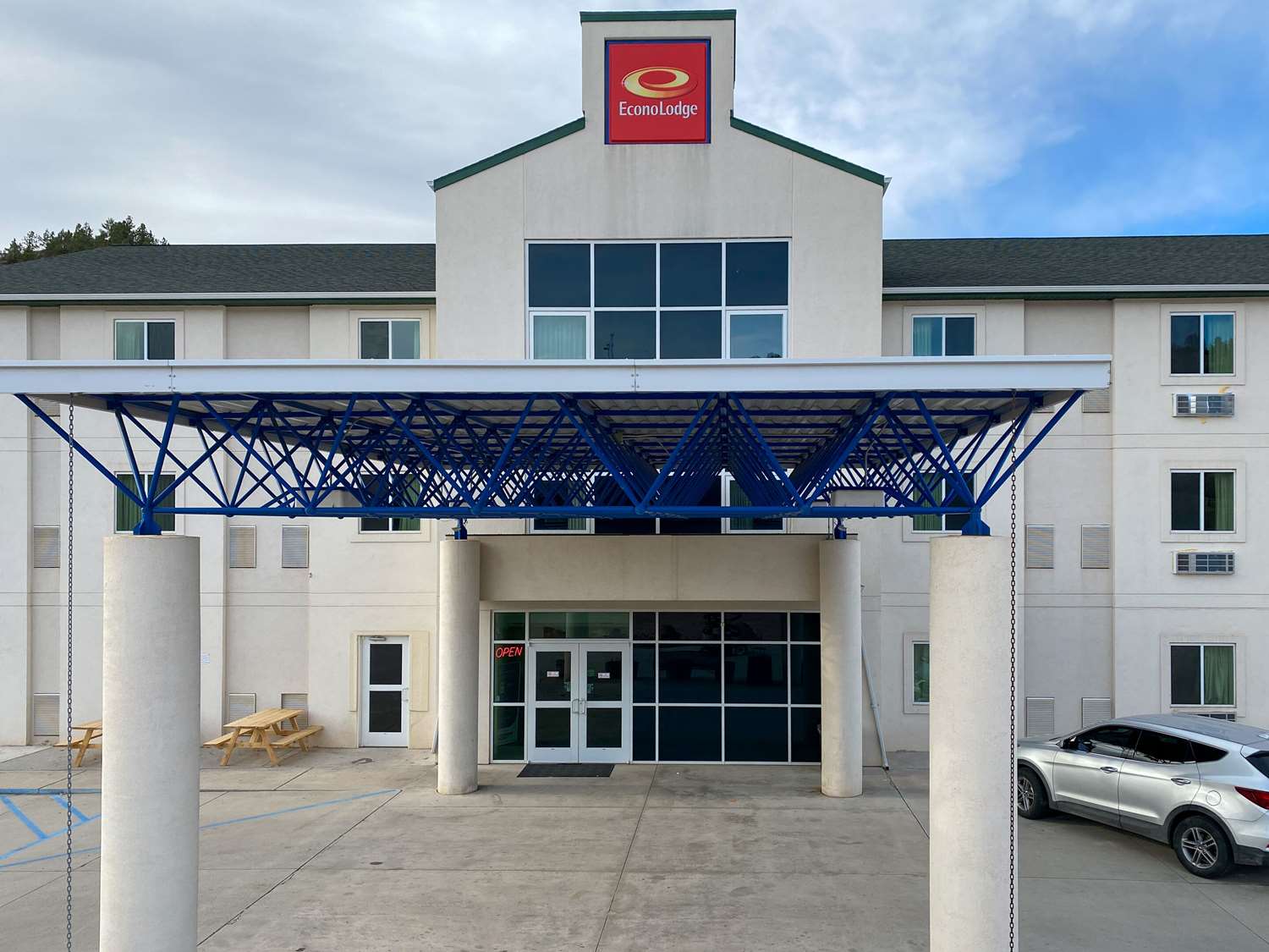 Econo Lodge Hot Springs South 2/13