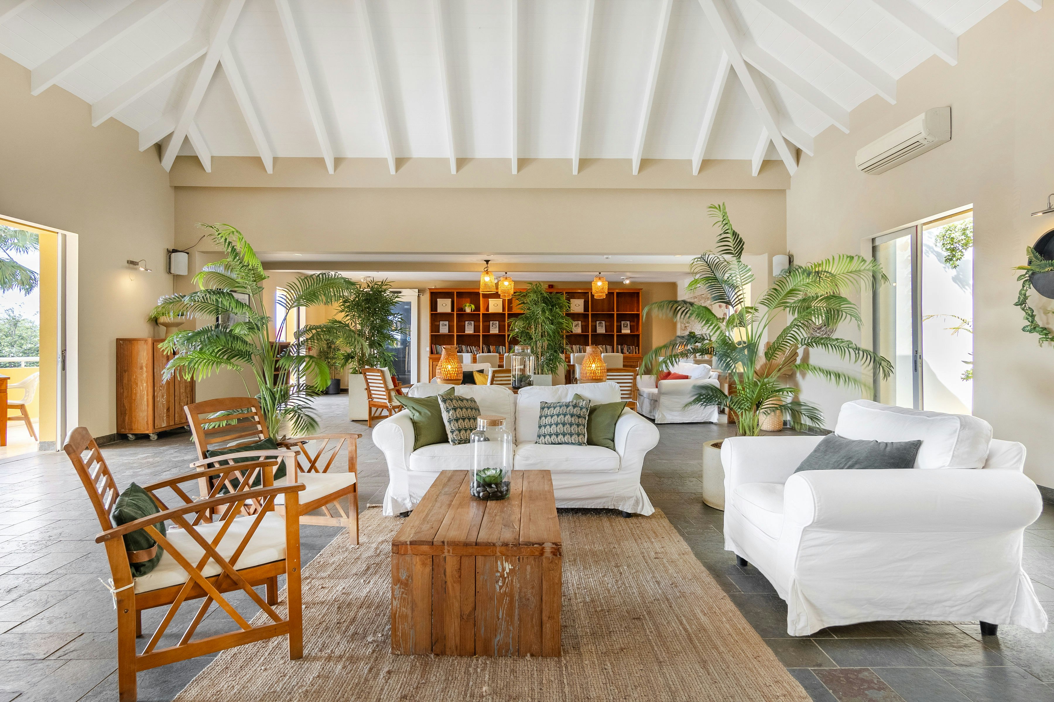 Bayside Boutique Hotel & Restaurant 12/23