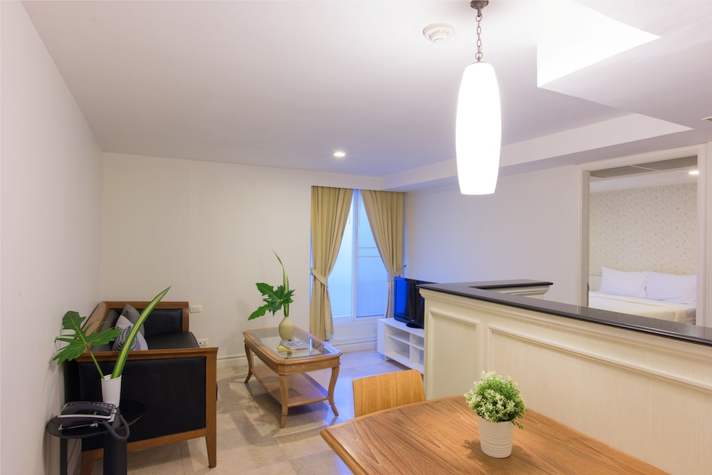 Sabai Sathorn Serviced Apartment 39/50