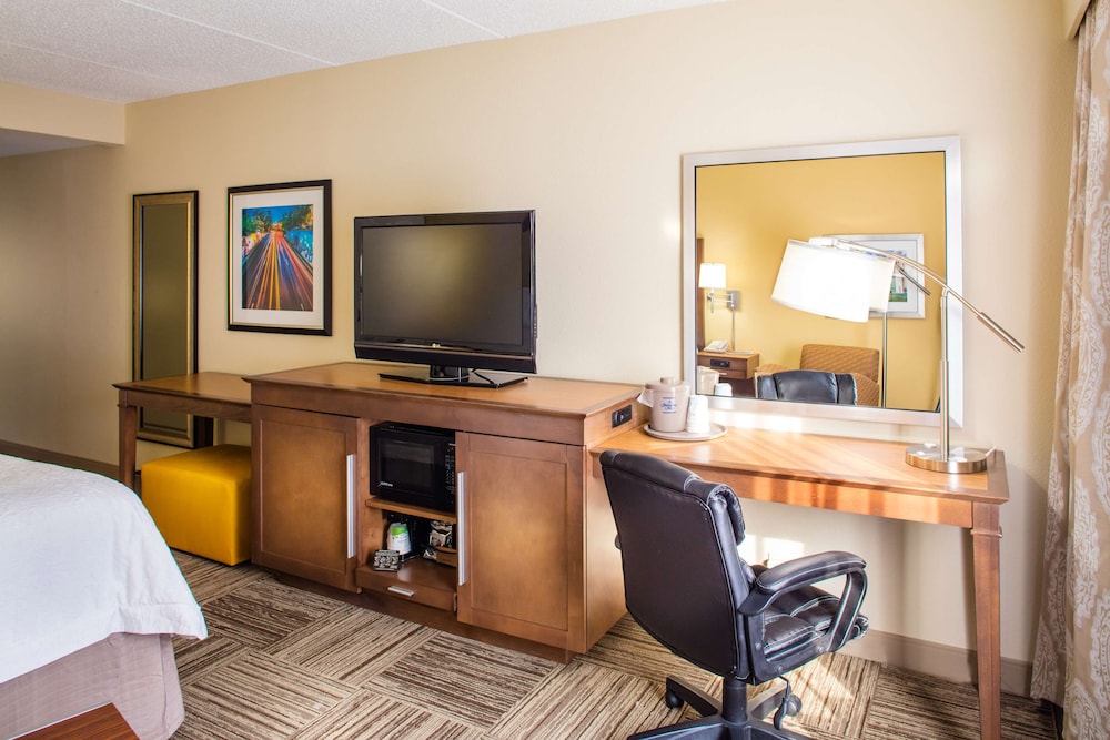 Hampton Inn Atlanta-Northlake 40/43