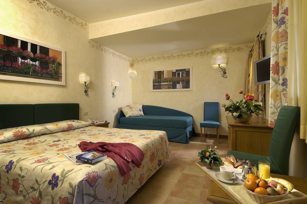 Hotel Santa Maria 21/67