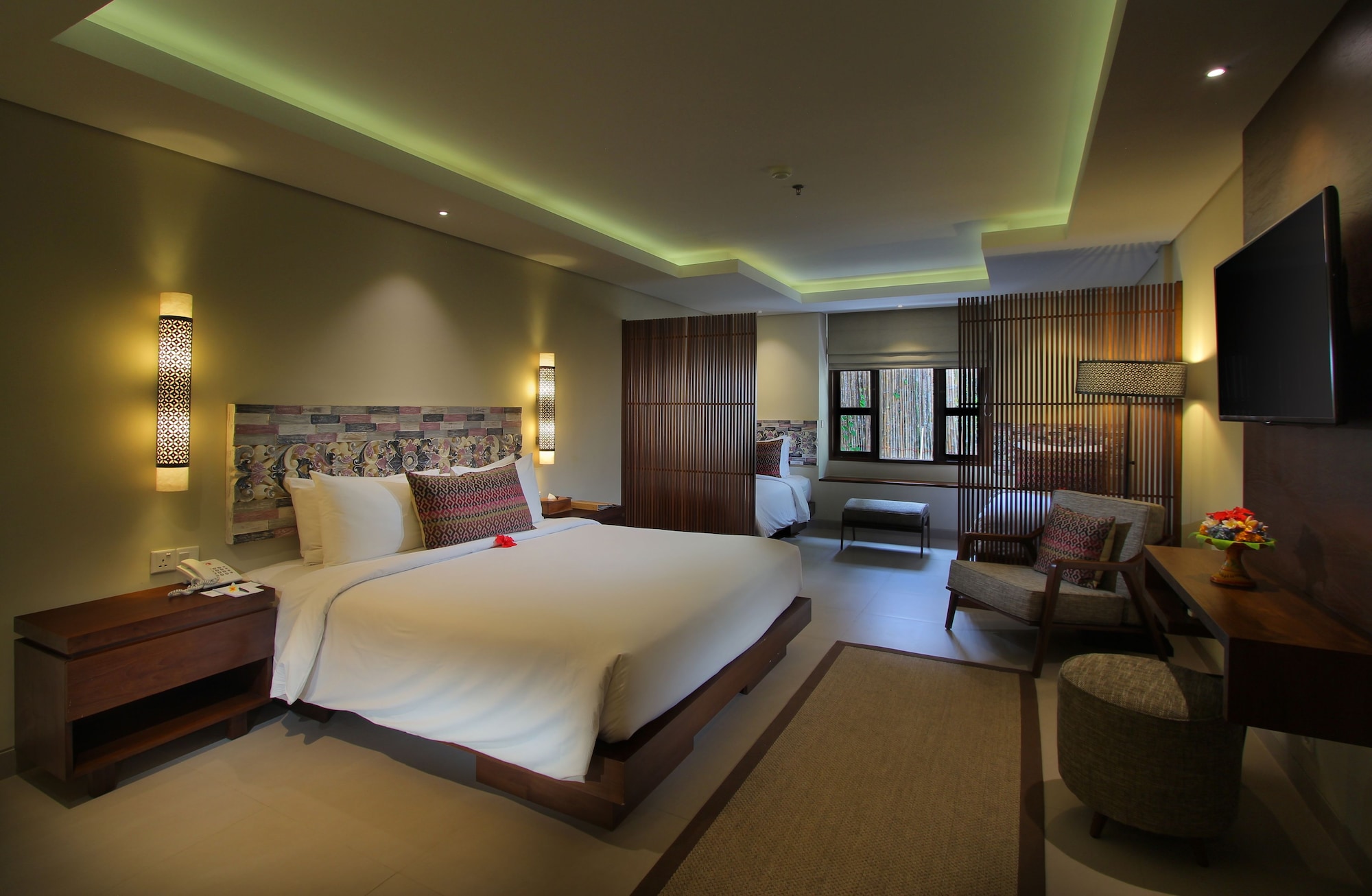Alam, Family, Double and Twin Beds