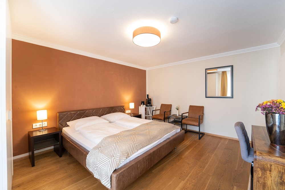 Galerie-Hotel Bad Reichenhall 10/69