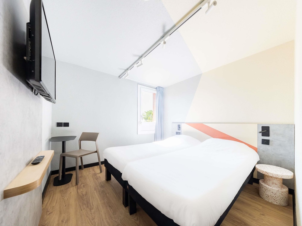 Ibis Beziers Est Mediterranee 32/73