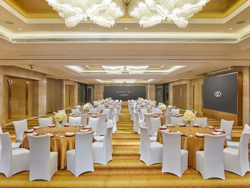 Sofitel Guangzhou Sunrich 67/76