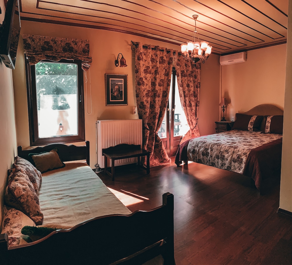 Elena Guesthouse 9/50