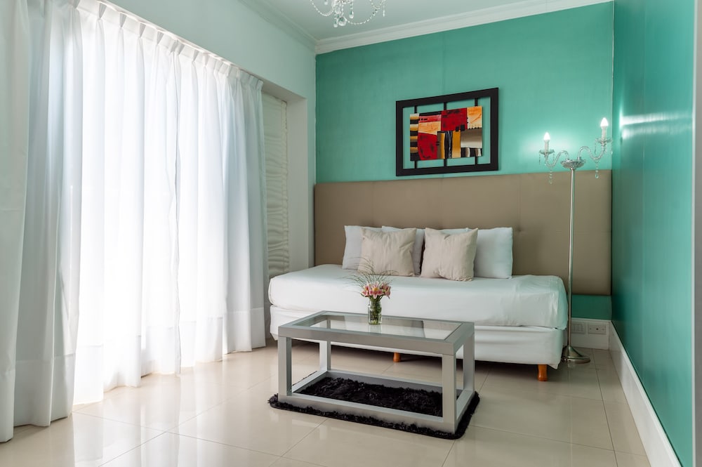 KER URQUIZA HOTEL AND SUITES 13/57