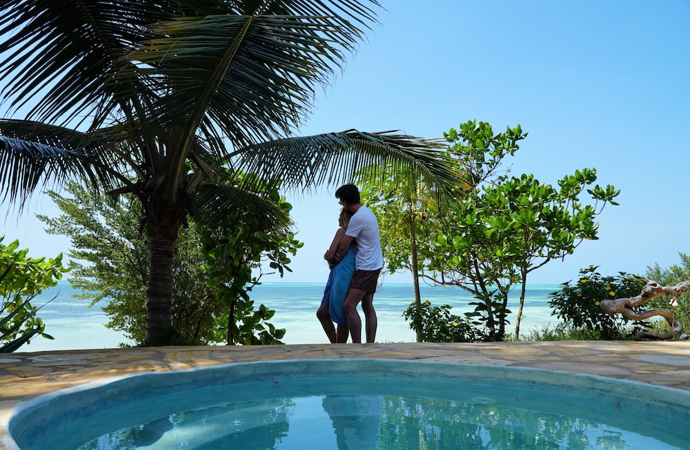 Marafiki Bungalows 5/69