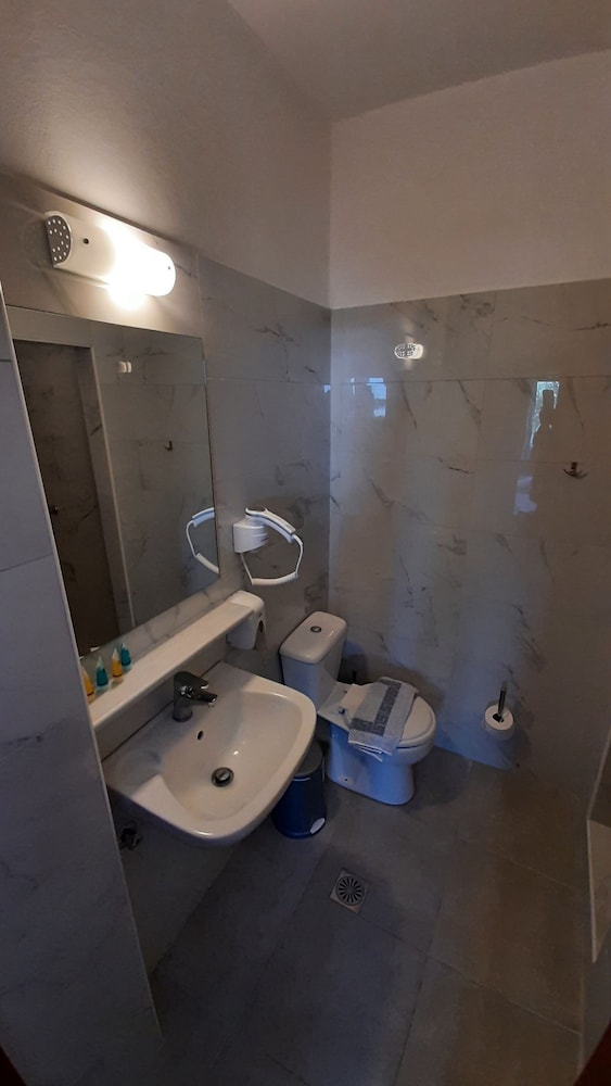 Economy, Twin Beds, Spiros Soula Hotel 3/3