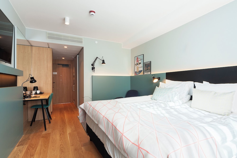 Holiday Inn Helsinki Expo Ex Holiday Inn Helsinki Exhibition Convention Centre 19/72