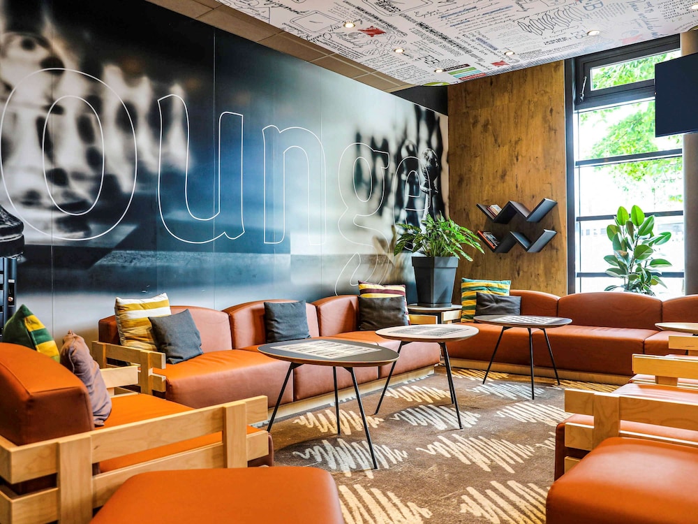 Ibis Paris Porte De Clichy Centre 49/71
