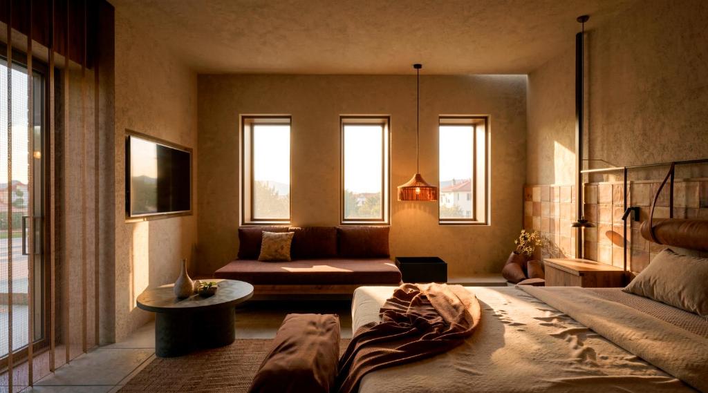 Room at Ella Elyra, Parelia