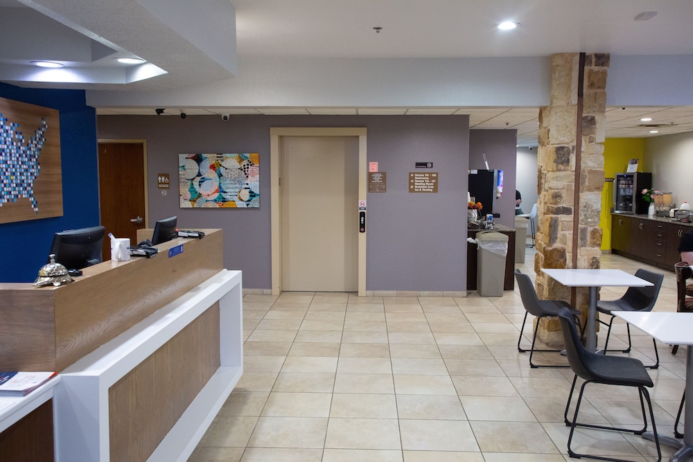 Microtel Inn & Suites by Wyndham Searcy 10/50