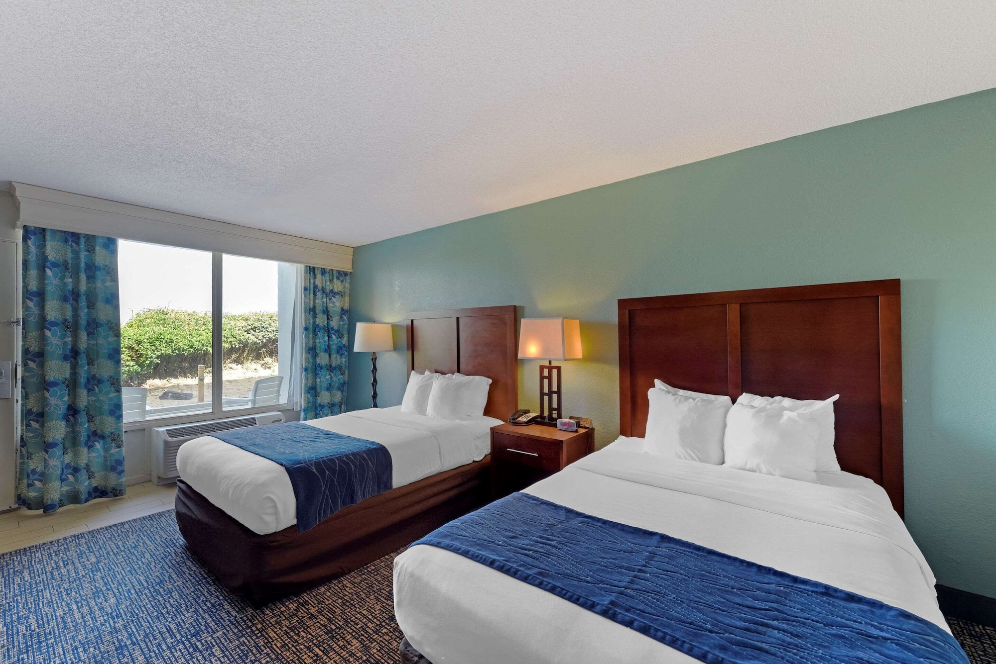 Standard, 2 Double Beds, Dune View