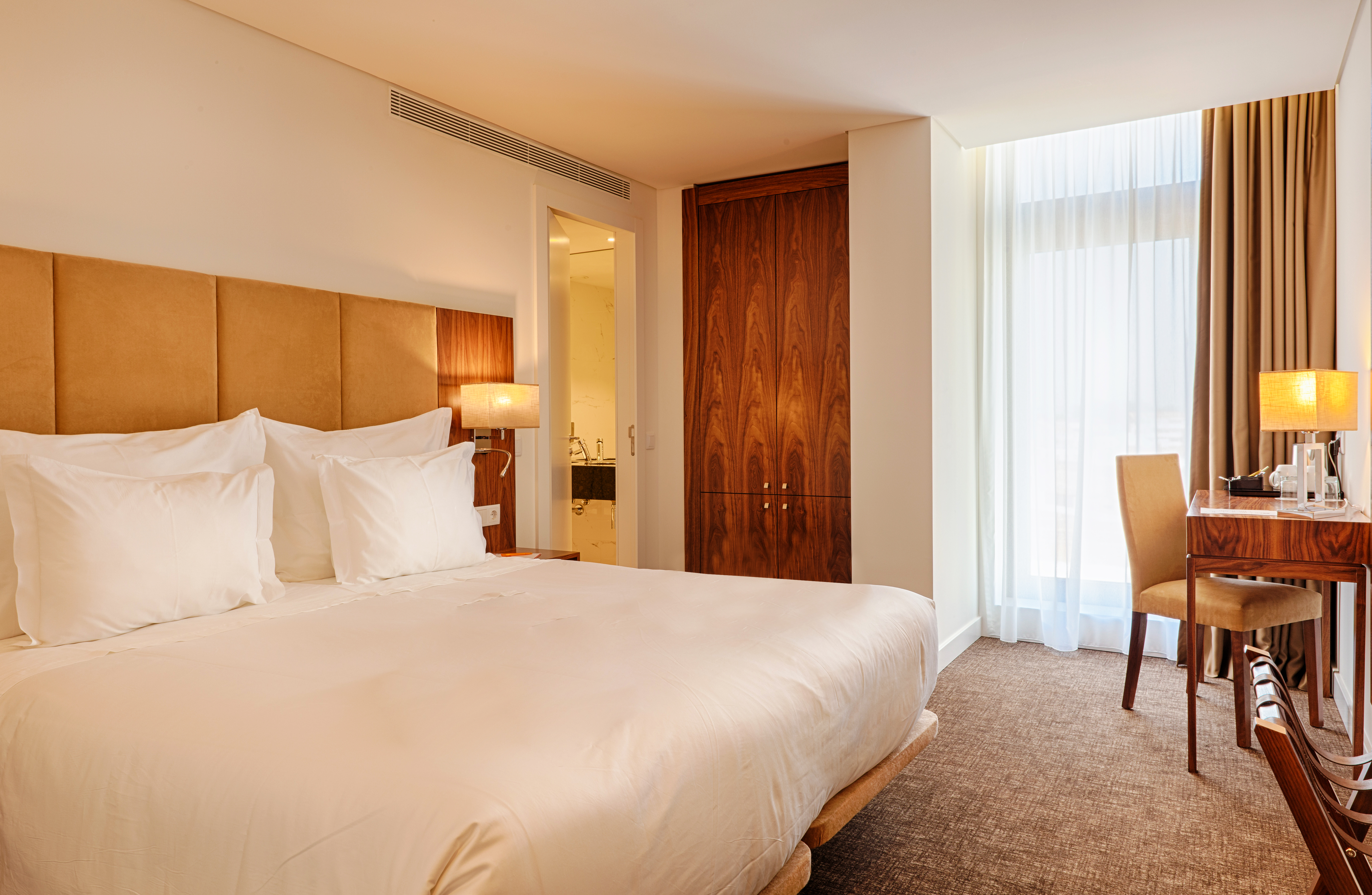 PREMIUM, DOUBLE OR TWIN BED