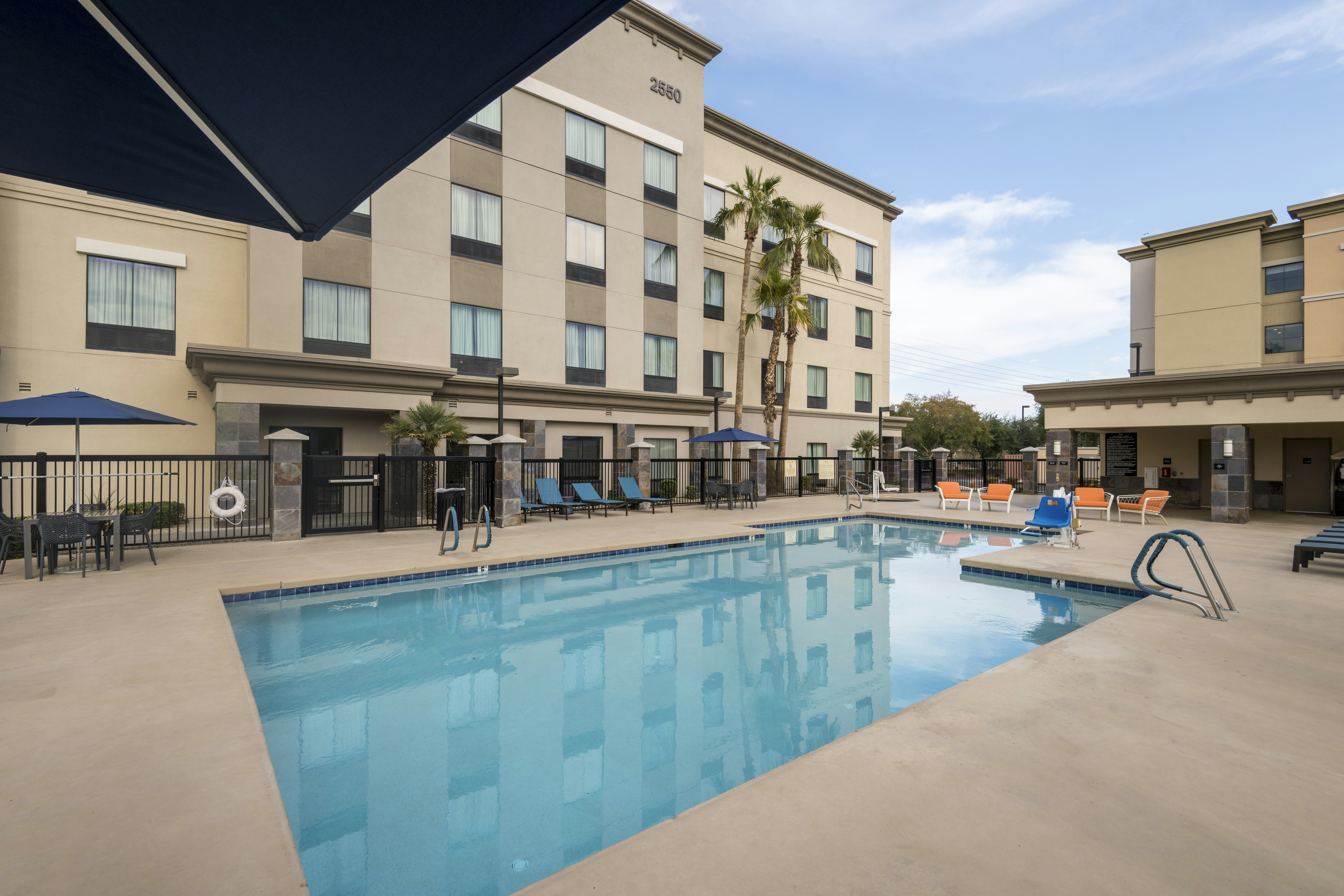 Hampton Inn & Suites Phoenix North/Happy Valley photo2