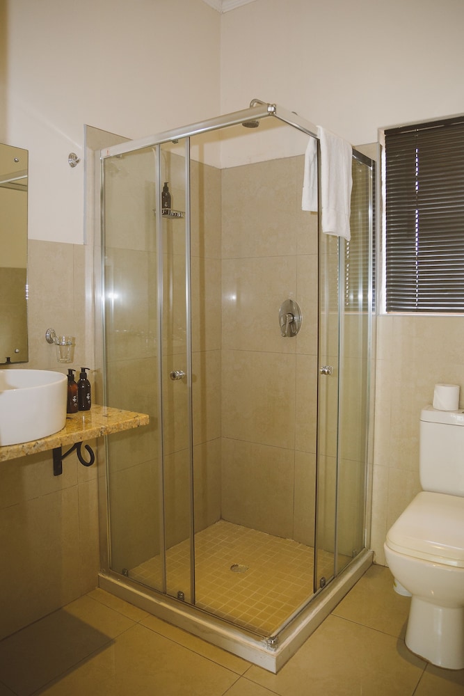 Victoria Alfred Guest House 47/50