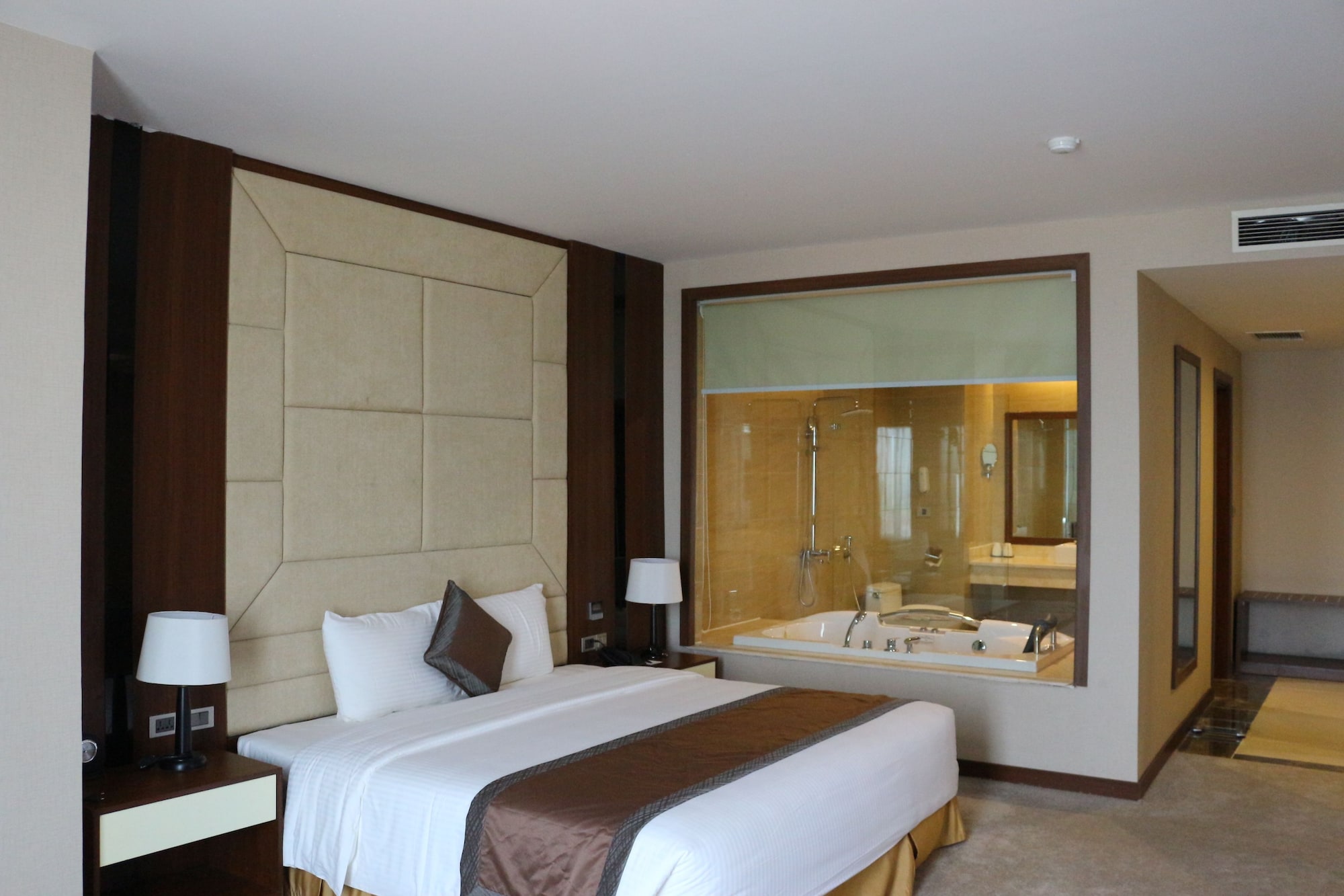 Deluxe, King Bed, Muong Thanh Luxury Bac Ninh 3/4