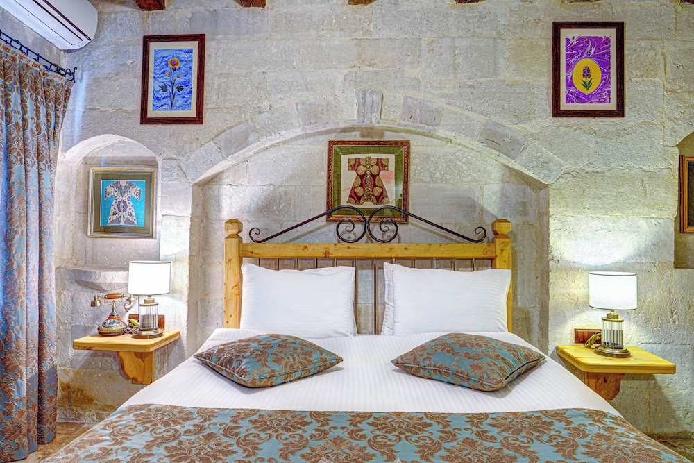 Aren Cave Hotel 8/50