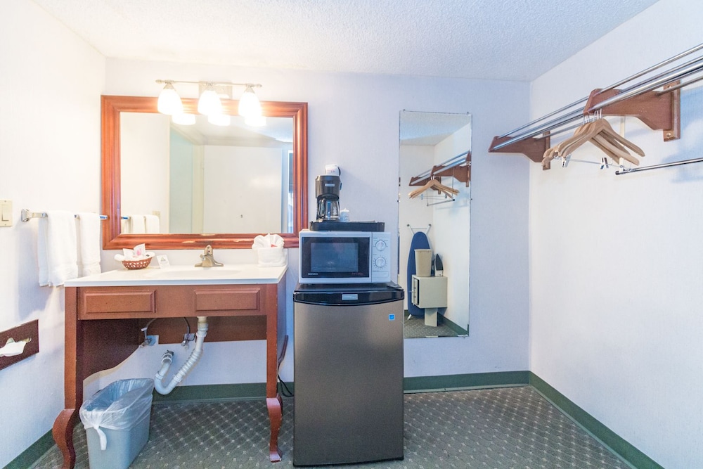 Days Inn by Wyndham San Diego/Downtown/Convention Center 26/30
