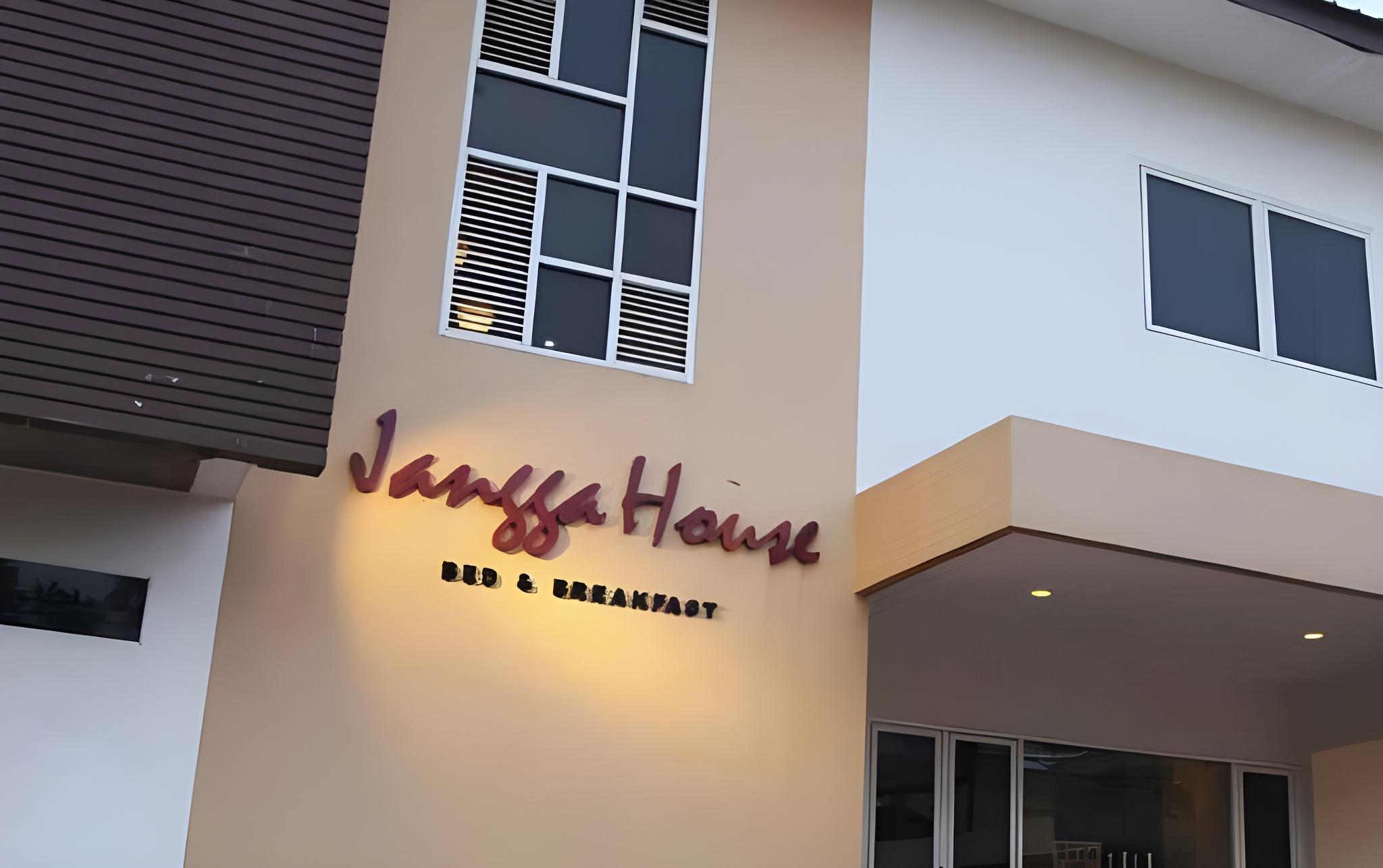 Jangga House (ex. NIDA Rooms Istana Medan Baru) 2/24