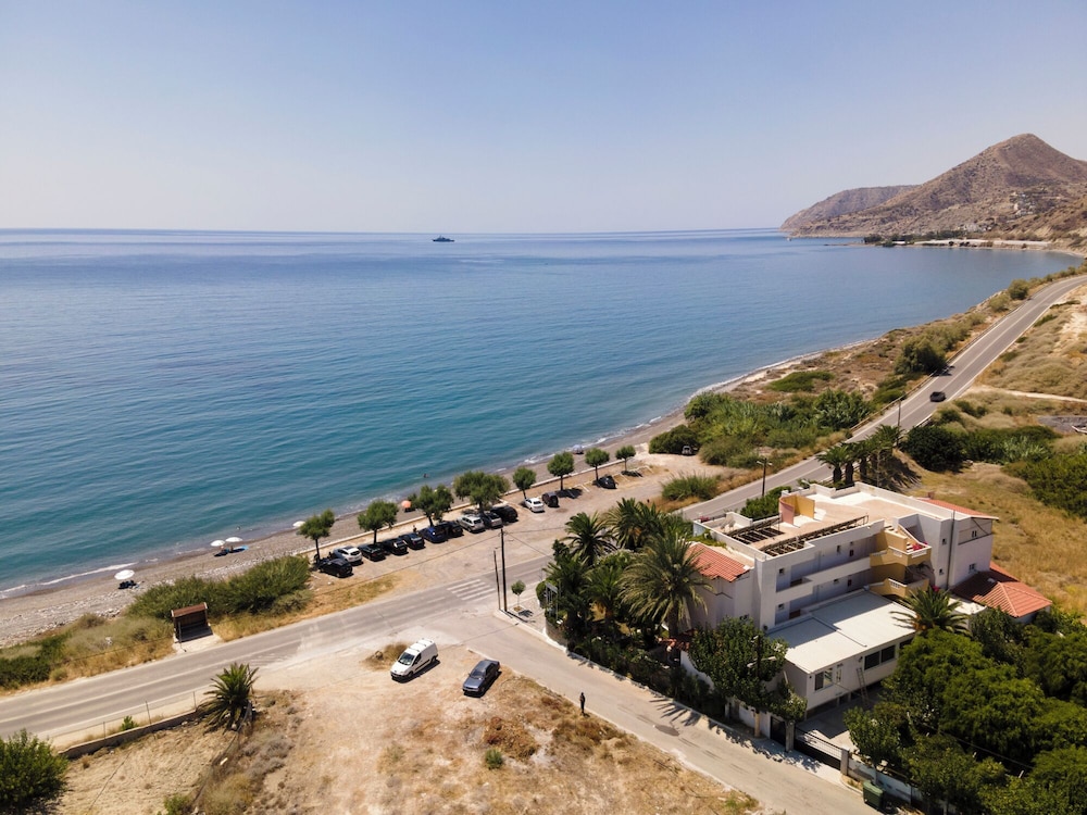 Sarikampos Beach 60/69