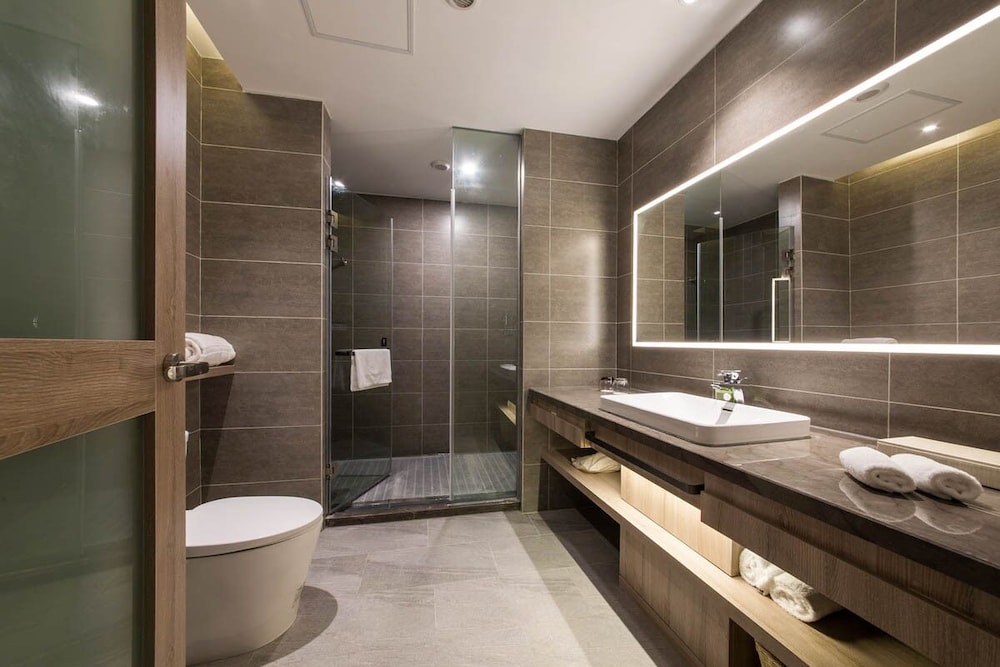 Atour Hotel Ningbo Tianyi Square 26/30