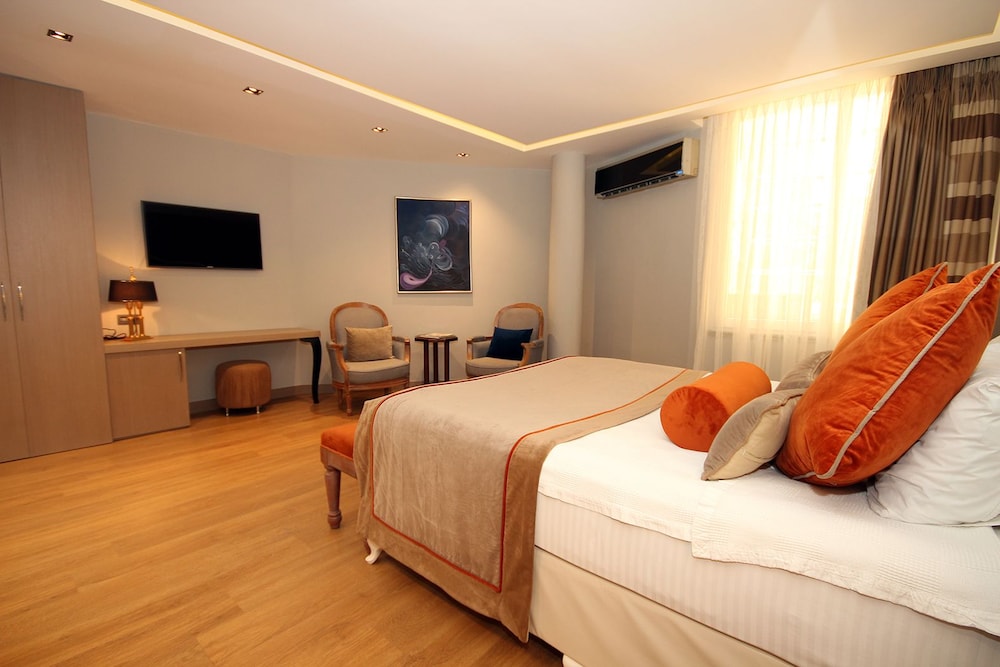 Nobel Hotel 14/69