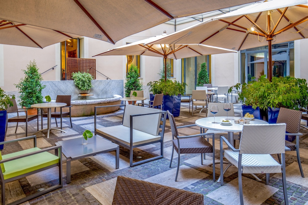 UNAWAY Hotel Empire Roma 40/46