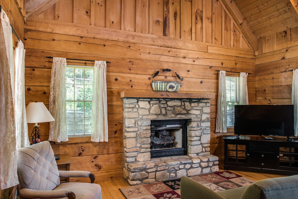Boxwood Lodge Blowing Rock near Boone-University 52/76