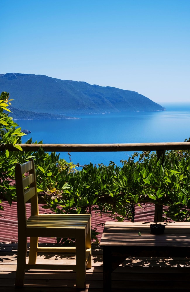 Deep Ocean Camping - Adults Only 24/38