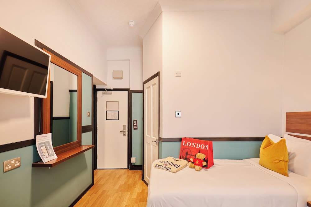 Room, Double Bed