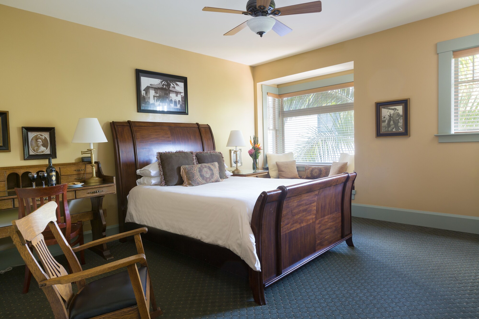 Lodge, King Bed, Accessible