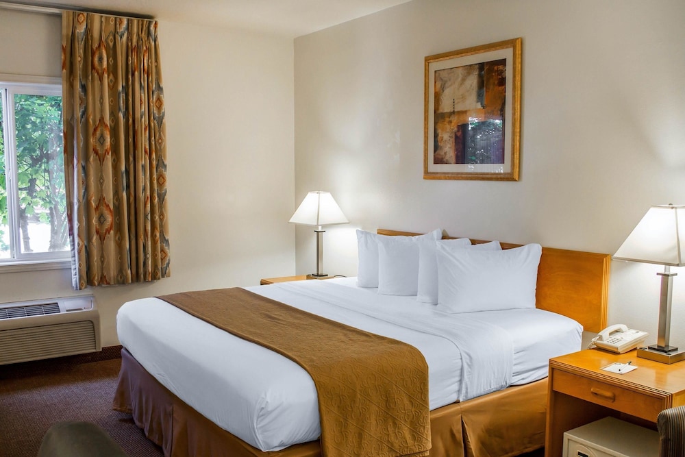 Quality Inn & Suites Longview Kelso 15/44
