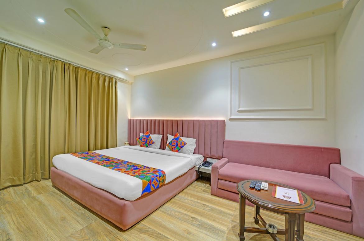 Fabhotel Morya Regency 7/17