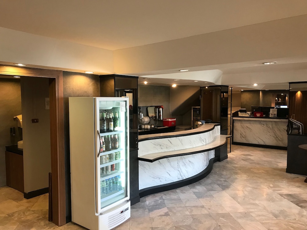 Maxim S Inn 12/64