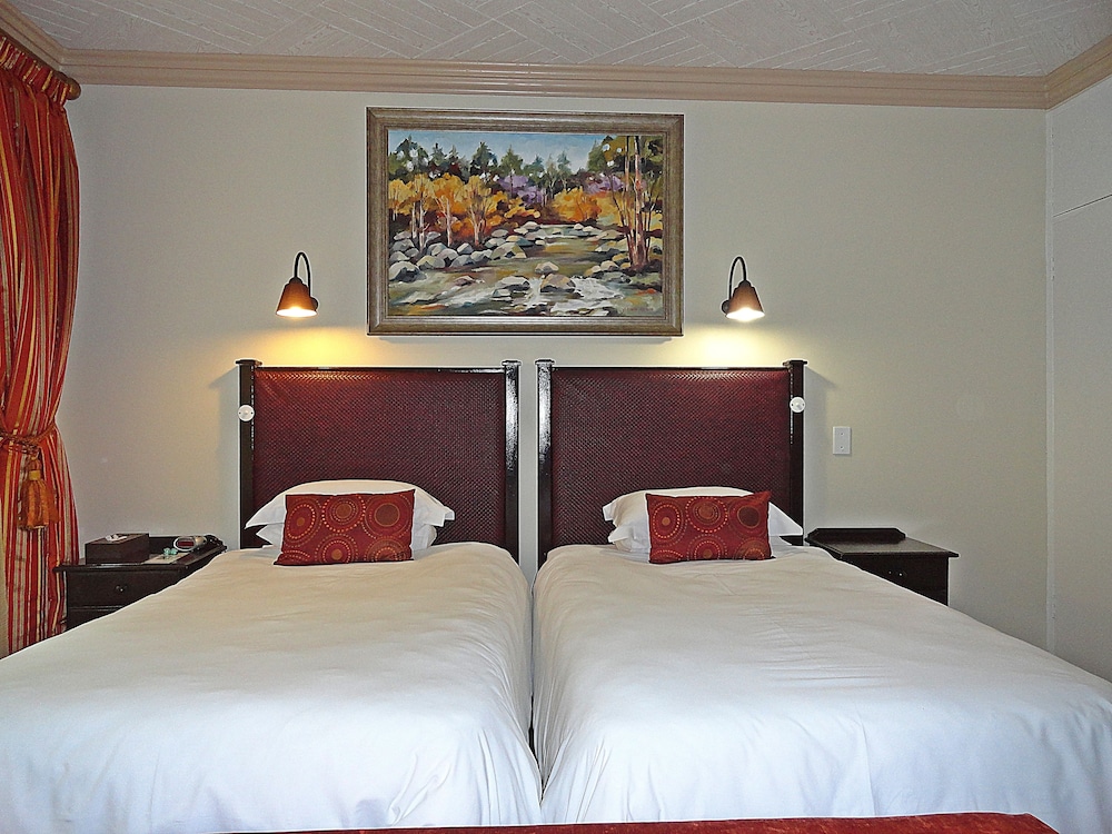 Constantia Manor Guesthouse 24/77