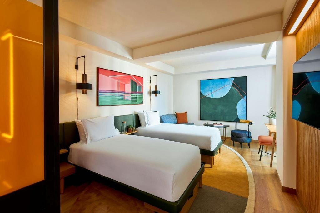 Interior, Atrium, Guest Room, Twin Beds