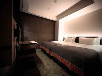 Adjoining, Economy, Single Bed