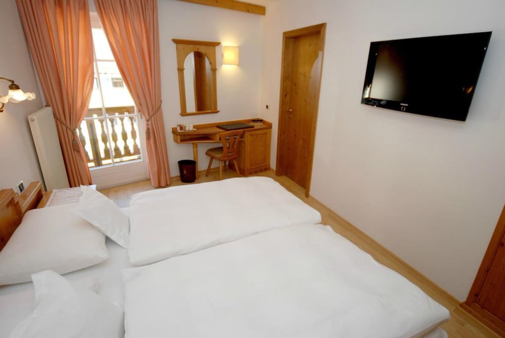 Central Hotel 20/59