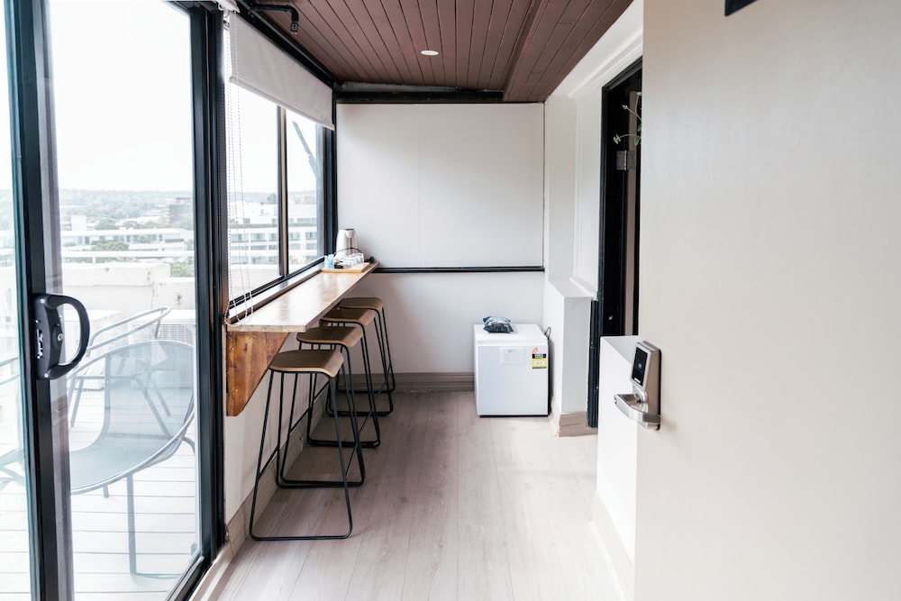 City Budget Hotel 56/60