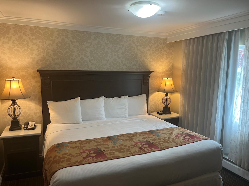 PREMIUM, KING BED