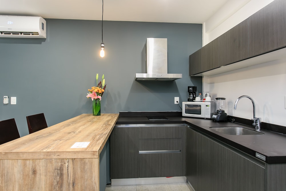 Studio 30 Condhotel by Nah Hotels 24/28