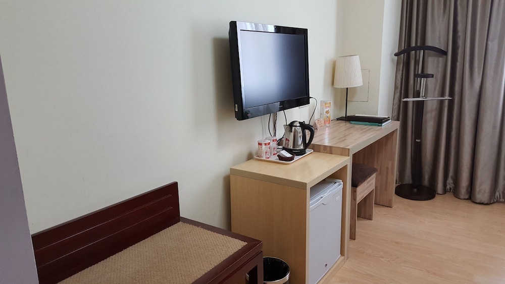 Baiyun City Hotel 33/42