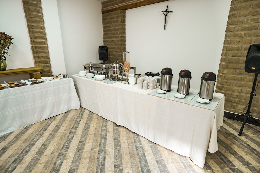 Hotel El Giro 10/50