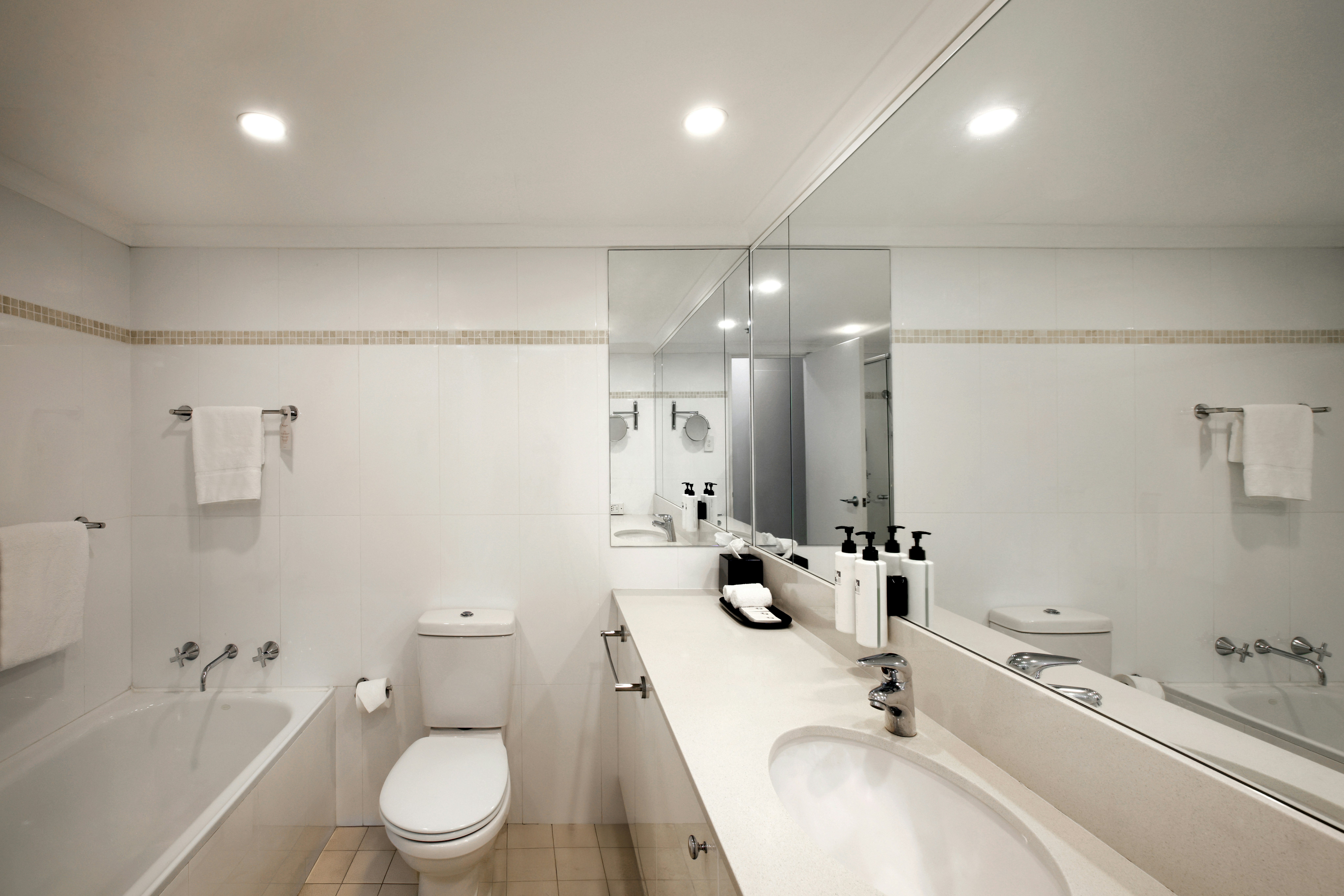 The York by Swiss-Belhotel 89/90